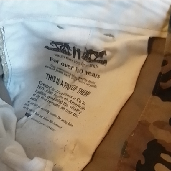 🚨B2G1 LEVI’S Army Camouflage Print 34X32 Jeans - Picture 4 of 5